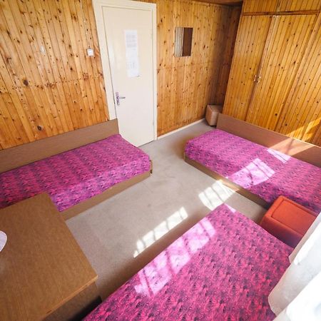 Nostalgija Pervalkoje Hostel Neringa Bagian luar foto