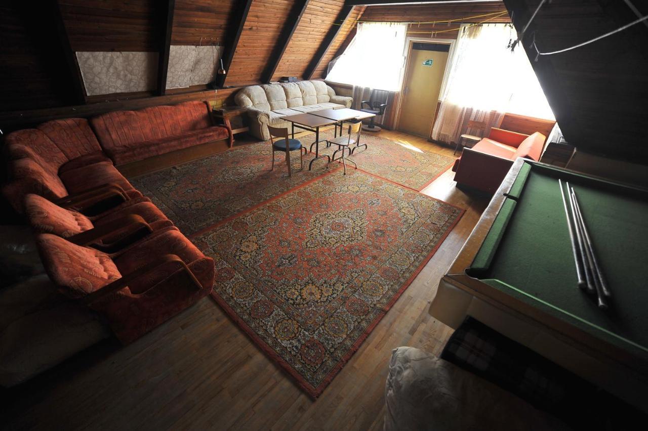 Nostalgija Pervalkoje Hostel Neringa Bagian luar foto