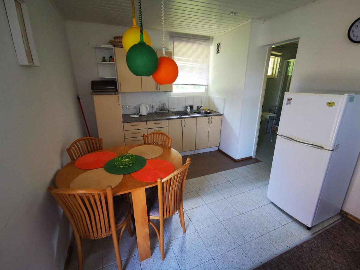 Nostalgija Pervalkoje Hostel Neringa Bagian luar foto